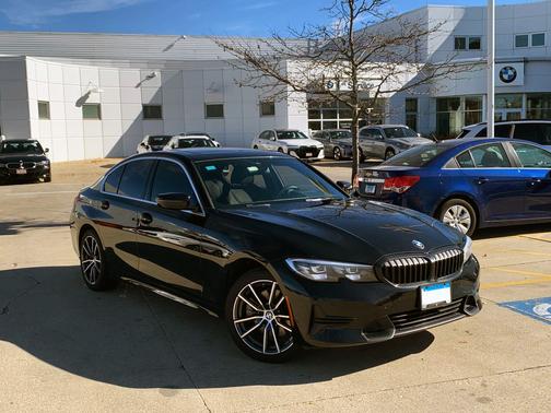 2019 BMW 330 i xDrive