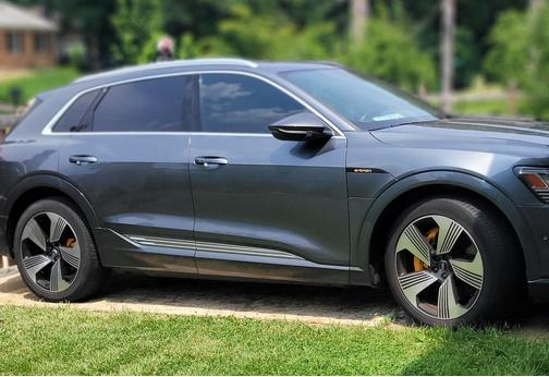 2019 Audi e-tron Prestige