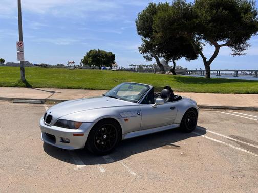 Silver 1999 BMW Z3 2.3 Roadster