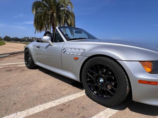 Silver 1999 BMW Z3 2.3 Roadster