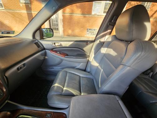 2004 Acura MDX Touring