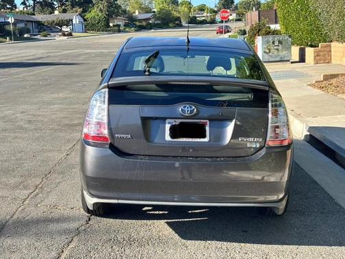 Gray 2008 Toyota Prius Touring