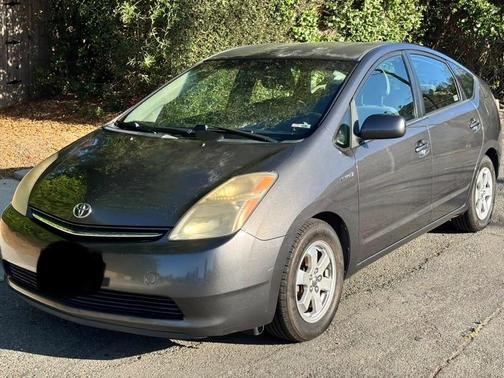Gray 2008 Toyota Prius Touring