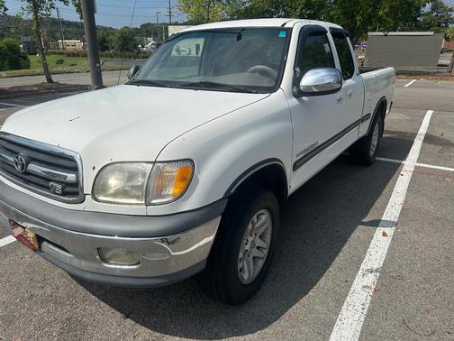 2000 Toyota Tundra SR5 Access Cab