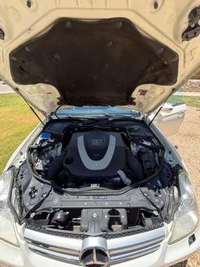 White 2009 Mercedes-Benz CLS-Class CLS 550