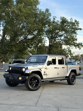 Gray 2021 Jeep Gladiator Willys