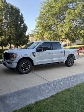 White 2022 Ford F-150 XLT