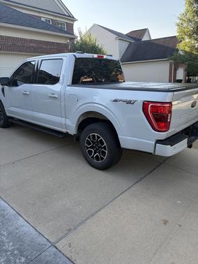 White 2022 Ford F-150 XLT