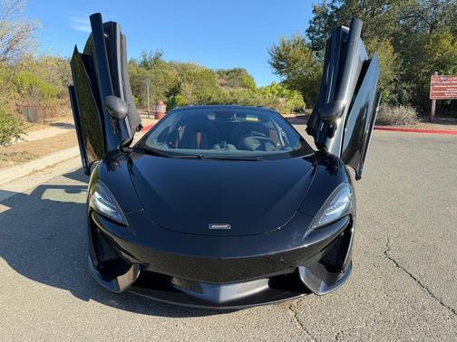 Black 2018 McLaren 570S Spider