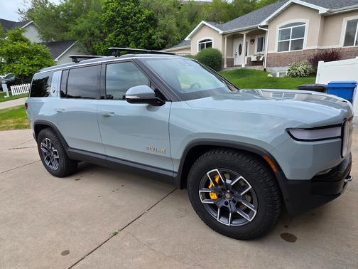 Gray 2023 Rivian R1S Adventure Quad-Motor Large Package