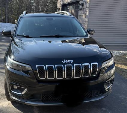 Black 2020 Jeep Cherokee Limited