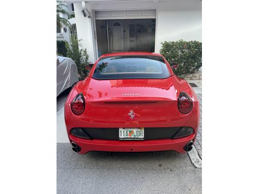 2014 Ferrari California Base