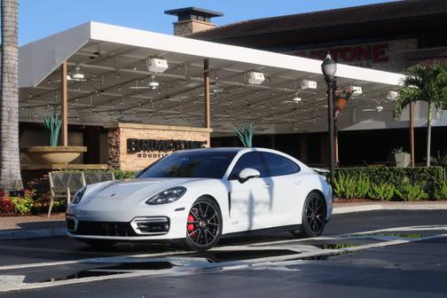 2021 Porsche Panamera Panamera GTS
