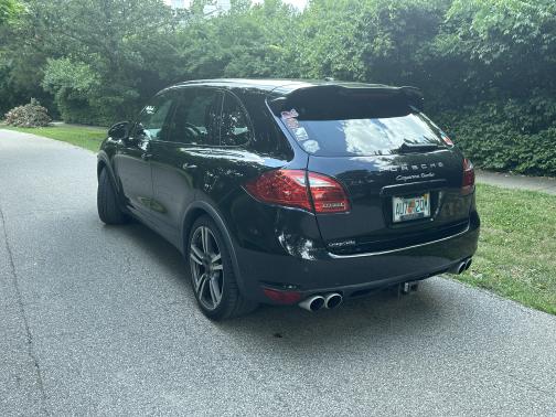 2012 Porsche Cayenne Turbo