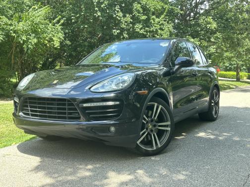 2012 Porsche Cayenne Turbo