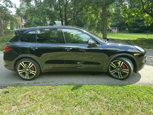 2012 Porsche Cayenne Turbo