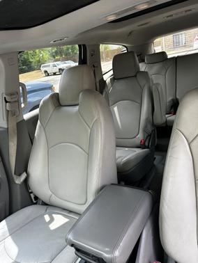 2011 Chevrolet Traverse LT