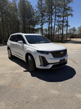 White 2020 Cadillac XT6 Premium Luxury AWD