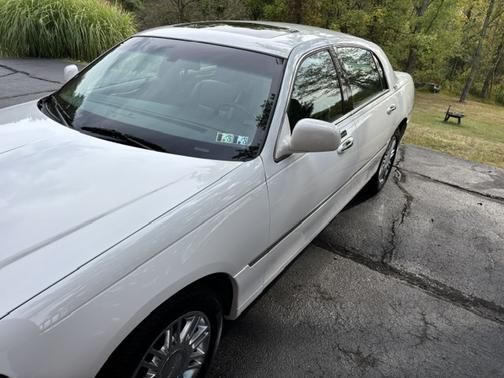 2007 Lincoln Town Car Signature Limited