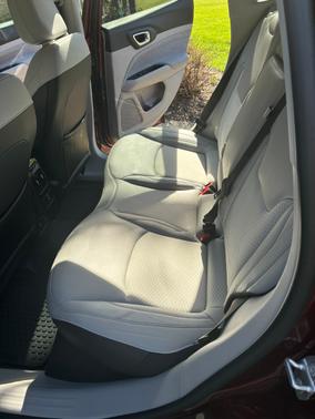 Red 2022 Jeep Compass Latitude