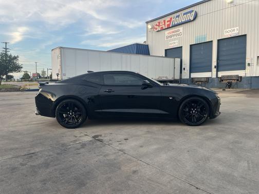 Black 2016 Chevrolet Camaro 1SS