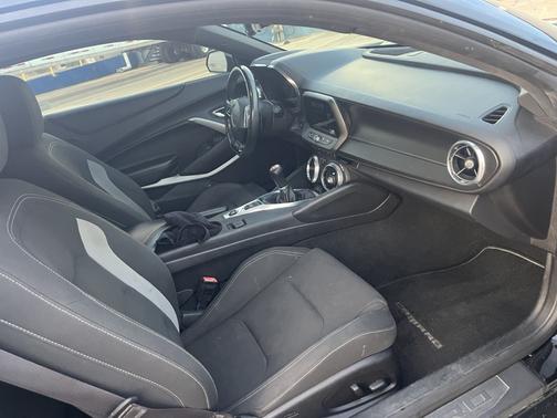 Black 2016 Chevrolet Camaro 1SS