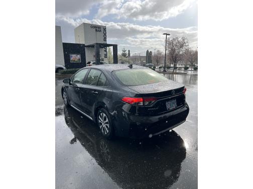 2022 Toyota Corolla Hybrid LE