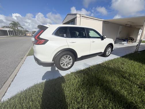 White 2024 Honda CR-V EX