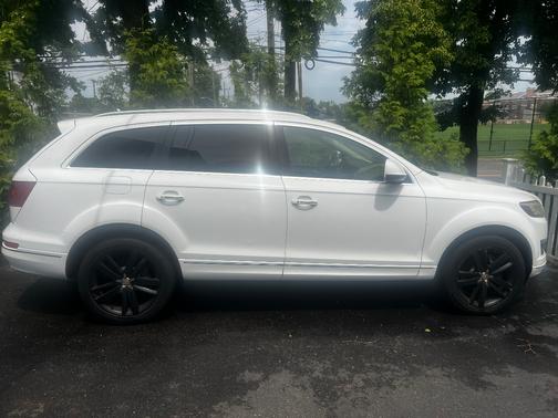 White 2010 Audi Q7 4.2 Prestige