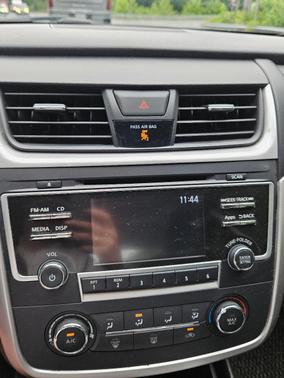 Blue 2016 Nissan Altima 3.5 SR