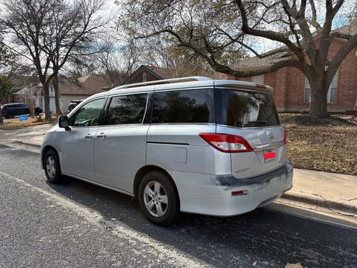 2016 Nissan Quest SV