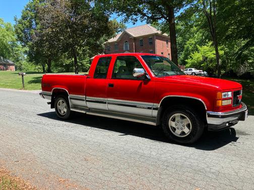 Red 1994 GMC Sierra 1500 SL Extended Cab