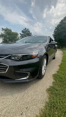 Gray 2018 Chevrolet Malibu LT