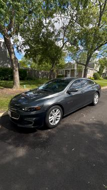 Gray 2018 Chevrolet Malibu LT
