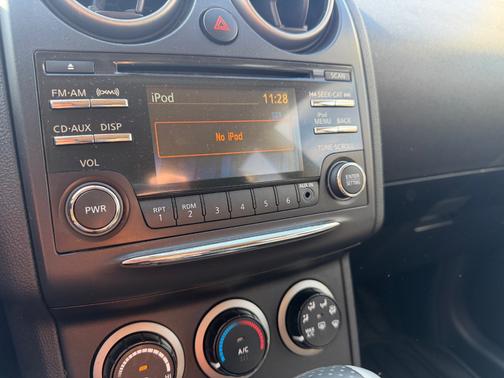 Silver 2012 Nissan Rogue SV