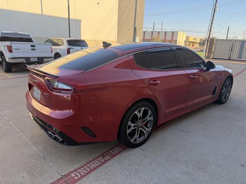 2018 Kia Stinger GT2
