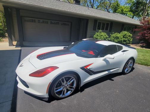 White 2019 Chevrolet Corvette Stingray