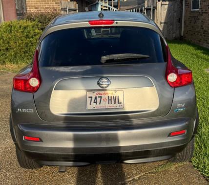 Gray 2013 Nissan Juke SV