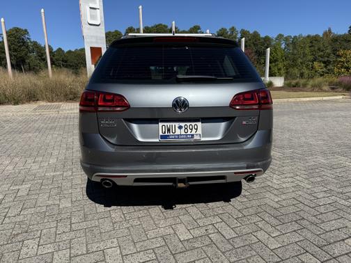 2017 Volkswagen Golf Alltrack TSI SE