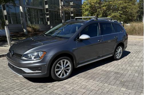 2017 Volkswagen Golf Alltrack TSI SE