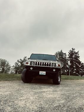 Black 2005 Hummer H2 Base