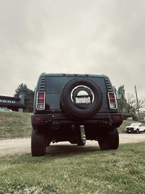Black 2005 Hummer H2 Base