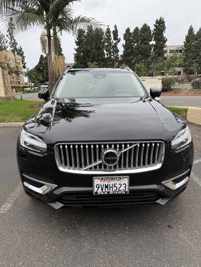 2025 Volvo XC90 B6 AWD Plus 7-Seater