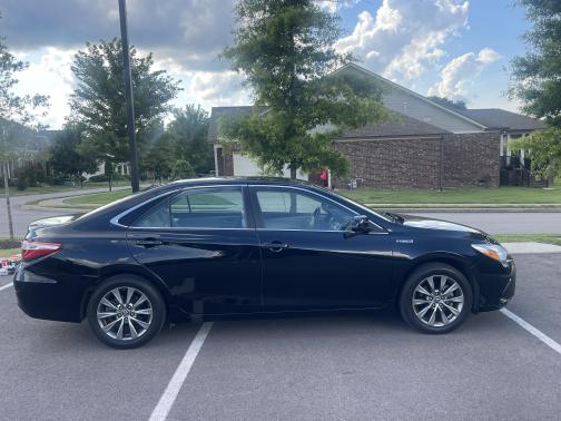 2015 Toyota Camry Hybrid XLE