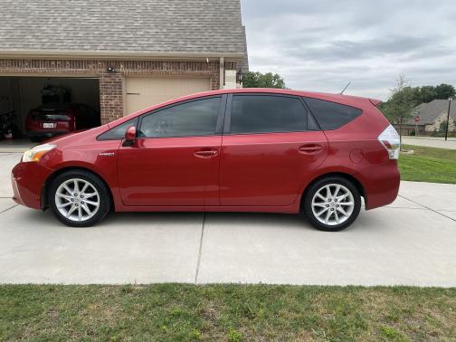 2013 Toyota Prius v Five