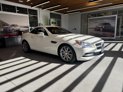 White 2012 Mercedes-Benz SLK-Class SLK 350
