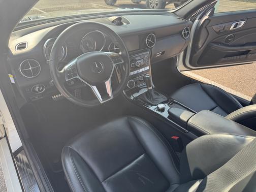 White 2012 Mercedes-Benz SLK-Class SLK 350