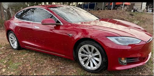 2017 Tesla Model S 75D
