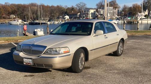 2006 Lincoln Town Car Designer