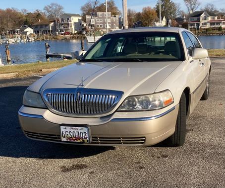 2006 Lincoln Town Car Designer